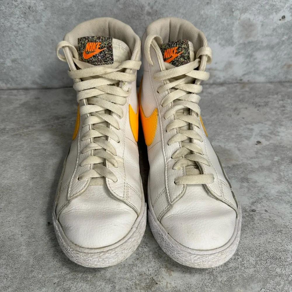 Nike Blazer Mid 77 White Orange Space GS Size 6Y‎ Trainers